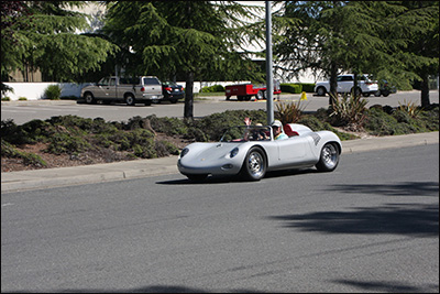 kitcar leaving 1st checkpoint